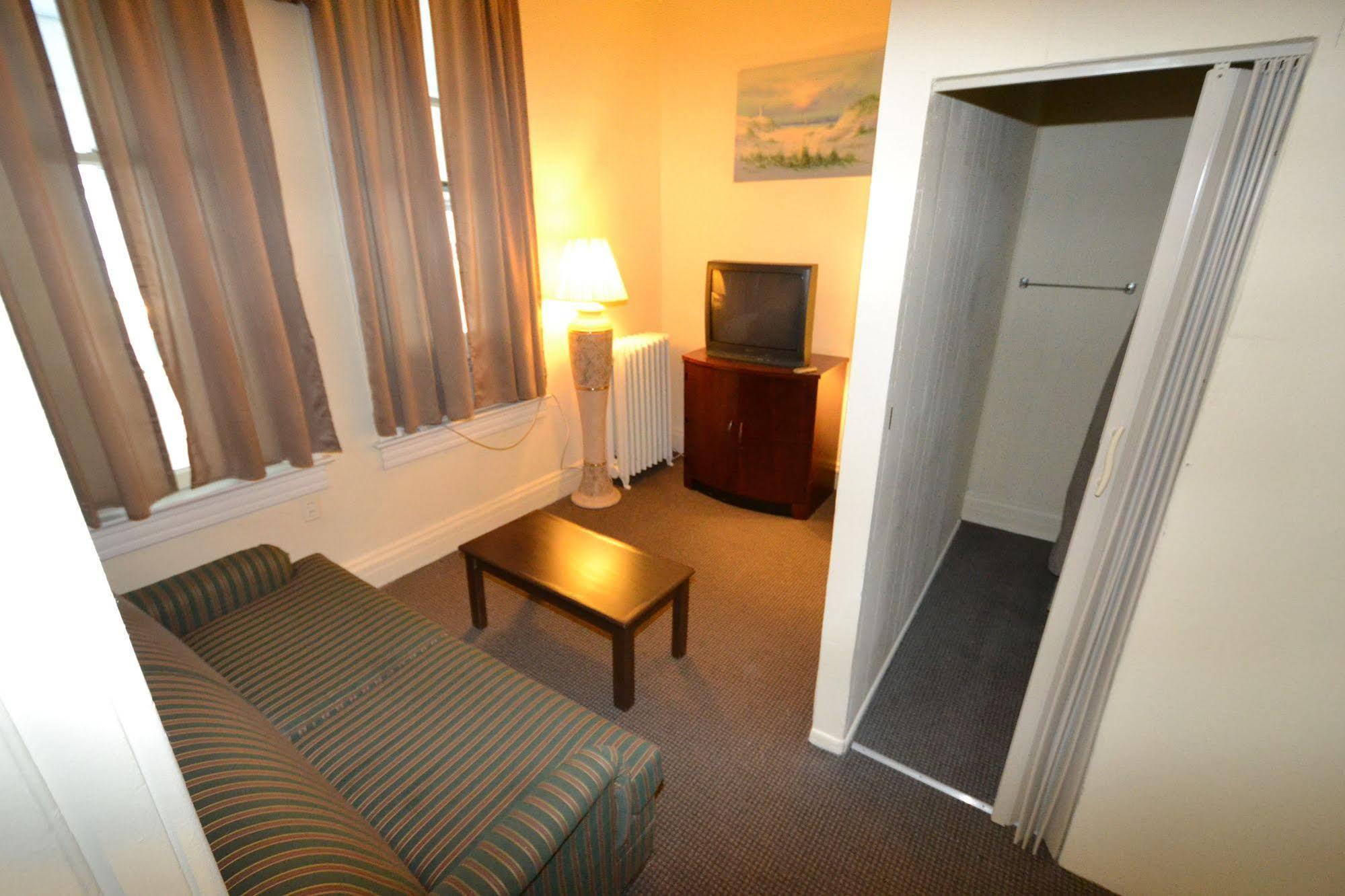 Perfect Stay Inn & Suites Blair Dış mekan fotoğraf